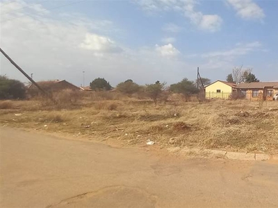 1425 m² Land available in Mmabatho