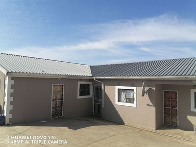 2 Bedroom Apartment Block Rented in Mthatha Rural