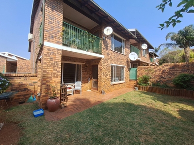 2 Bedroom Apartment / flat to rent in Northcliff - 28 6th Road East Road