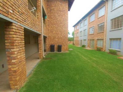 2 Bedroom townhouse - sectional for sale in Hughes, Boksburg