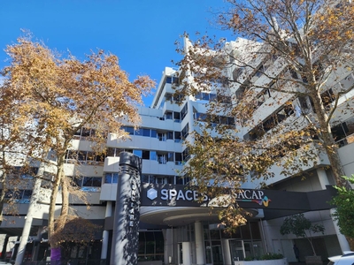 221m² Office To Let in Sunclare Building, Claremont
