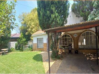 3 Bed House in Flimieda