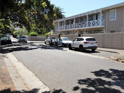 3 Bedroom apartment for sale in Rosebank, Cape Town