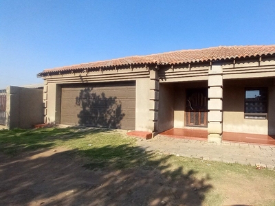 3 Bedroom House For Sale in Sharpeville
