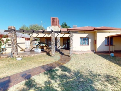 3 Bedroom house for sale in Upington Central