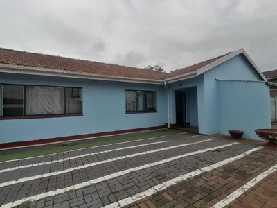 3 Bedroom House to rent in Yellowwood Park