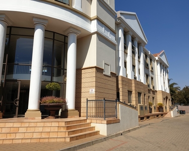420m² Office To Let in Hatfield