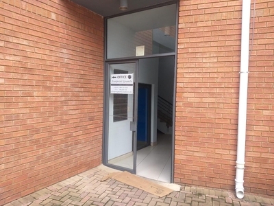 44m² Office To Let in Business Floor, Silverton