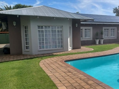 5 Bedroom house for sale in Park West, Bloemfontein