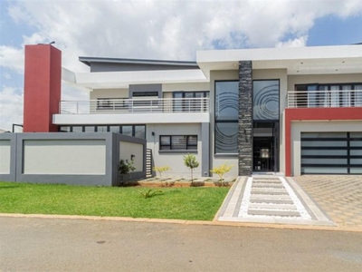 5 Bedroom house for sale in Zambezi Manor Lifestyle Estate, Pretoria