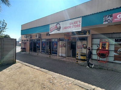 500 m² Retail Space in Lennoxton