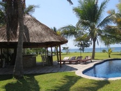 Beachfront lodge, Inhassoro, Mozambique - Durban