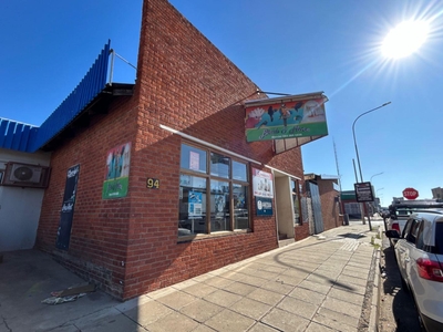 Commercial property to rent in Kimberley Central - 94 George Street