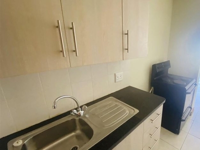 1 Bedroom bachelor apartment to rent in Hillcrest, Pretoria