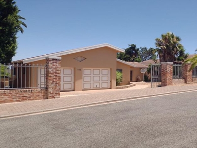 3 Bedroom house to rent in Protea Heights, Brackenfell