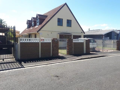 House For Sale In Heathfield, Cape Town