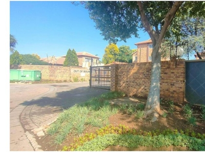 1 Bedroom flat to rent in Silver Lakes, Pretoria