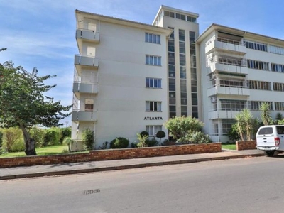 2 Bedroom apartment to rent in Paarl Central