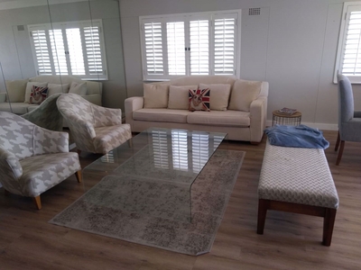 3 bedroom apartment to rent in Mouille Point