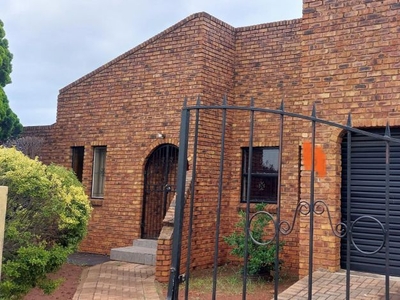 3 Bedroom house to rent in Spruit View, Katlehong