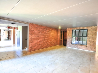 Apartment For Sale in Newlands