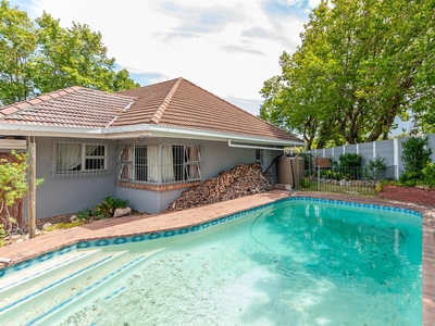 House For Sale in Rondebosch