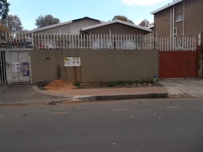 House For Sale in Turffontein