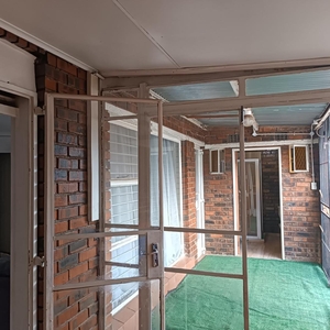 Townhouse For Sale in Turffontein