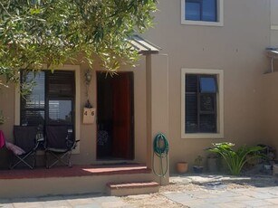 4 Bed Duplex in Blue Downs