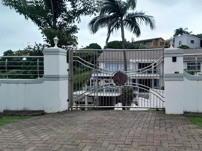 Standard Bank EasySell 7 Bedroom House for Sale in Avoca - M
