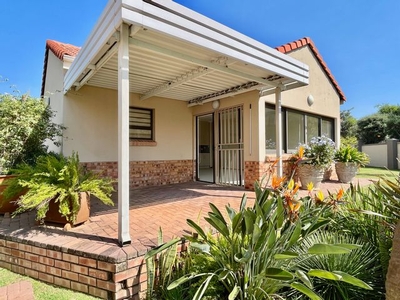 2 Bedroom Retirement Unit For Sale in The Retreat