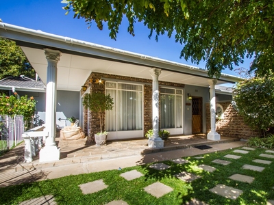 3 Bedroom Freehold Sold in West Bank