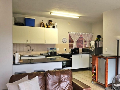 Apartment For Sale in Sonheuwel