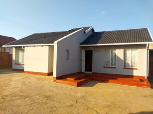 House To Rent in Mohlakeng