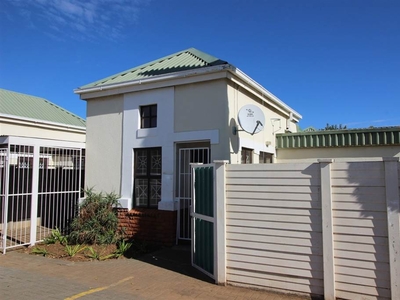 2 Bed Townhouse in Willows