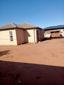 3 Bedroom House For Sale in Azaadville