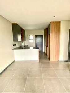 Top Floor 1 Bedroom Apartment to Rent in Pinelands - Port Elizabeth