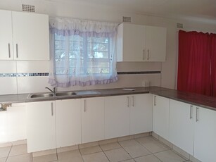 3 Bed House For Rent Uvongo Margate
