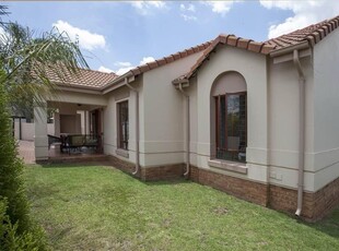 Townhouse To Rent in Fourways