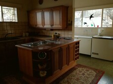 1 Bedroom Flat To Let in Mondeor