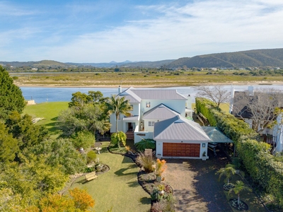 4 Bedroom House Sold in Keurbooms River