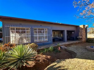 1.8 ha Farm in Randfontein