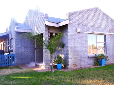 7 Bedroom house for sale in Keidebees, Upington