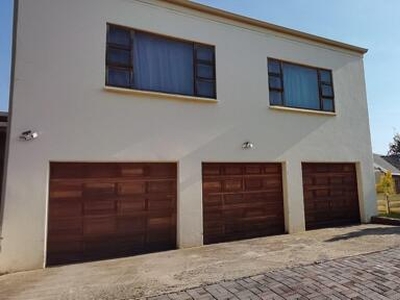 Apartment For Rent In Kloofendal, Roodepoort