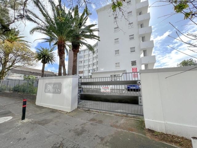 Apartment For Sale In Mowbray, Cape Town