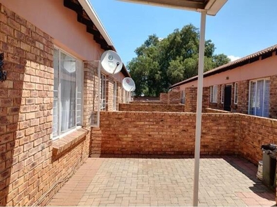 Apartment For Sale In Vaalpark, Sasolburg