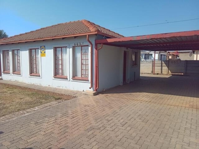 House For Sale In Nellmapius, Pretoria