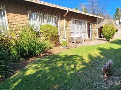 Townhouse For Sale In Mayberry Park, Alberton