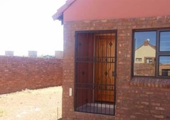 3 bed house in kathu