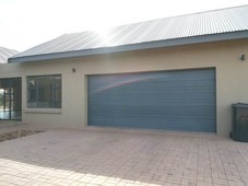 4 bed house in kathu